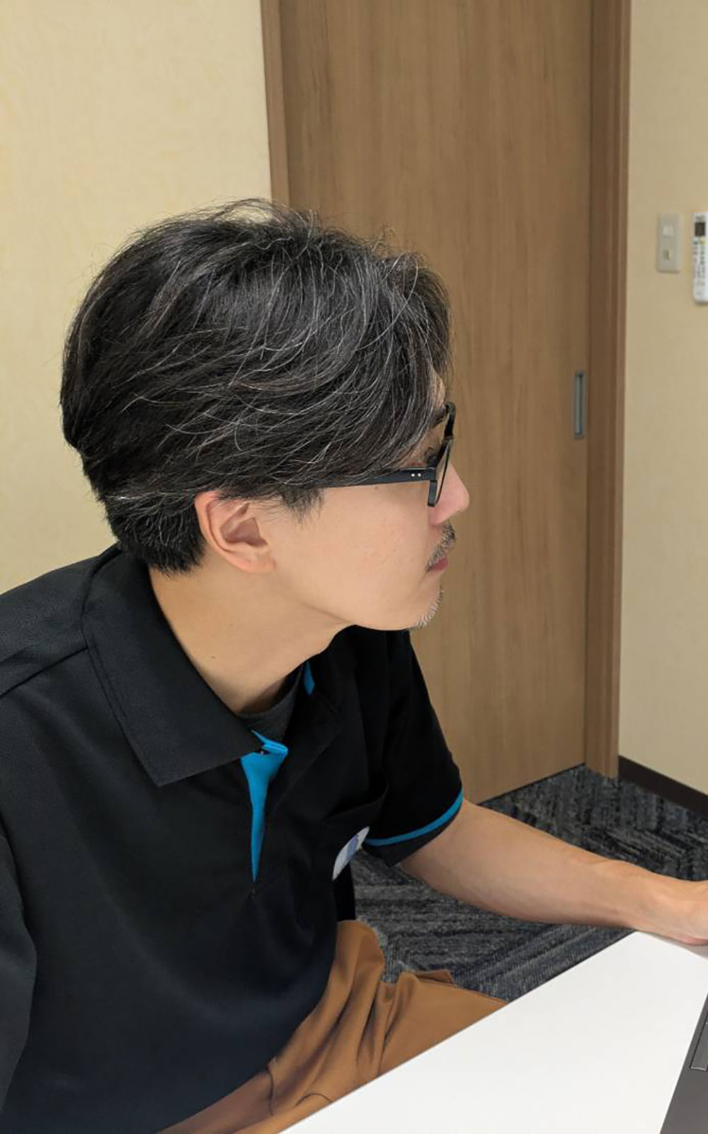 中堅社員へのインタビュー